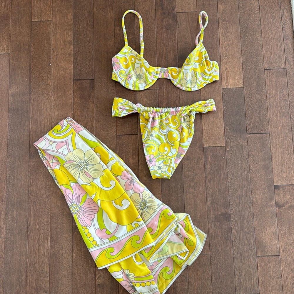 Cin Cin bikini + coverup